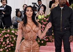 Kim Kardashian o ép vòng một và loạt khoảnh khắc ấn tượng nhất 2019