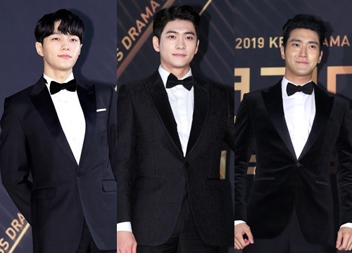 Thảm đỏ 'KBS Drama Awards 2019': Jang Dong Yoon, L (Infinite), Choi Si Won cực điển trai - 'Cười ra nước mắt' với loạt biểu cảm của Kang Ha Neul