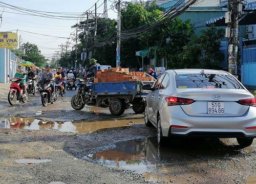 Toàn cảnh giao thông TP.HCM năm 2019 - Bài 1: Nhiều con đường cần nâng cấp, sửa chữa