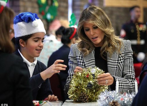 Barron bị điểm tên trong phiên điều trần luận tội ông Trump và phản ứng bất ngờ của bà Melania