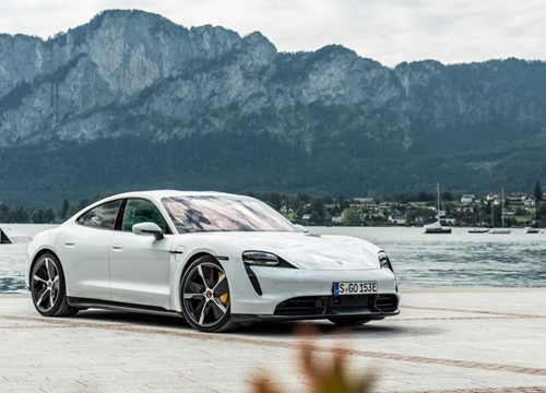 CEO Porsche Bắc Mỹ khoe: "Khách hàng quan tâm Taycan đông nhất là các chủ xe Tesla"