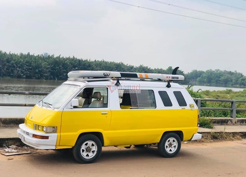 Khám phá Toyota VAN 1987 độ cực độc của dân chơi Sài Gòn