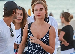 Kimberley Garner đẹp ngất ngây với áo tắm