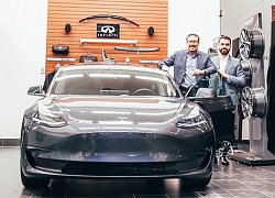 Đại lý xe Nhật bán ôtô điện của Tesla