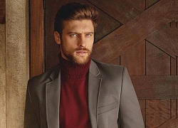 ELLE Man Style Calendar: Nồng nàn và quyến rũ cùng trang phục màu đỏ burgundy