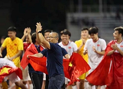 Hoàng Đức tỏa sáng SEA Games: Thầy Park âu yếm, hạnh phúc trào dâng