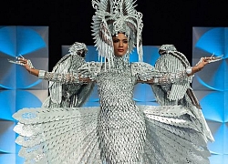 Sau sự cố trao nhầm giải có 1-0-2, Philippines chiến thắng trang phục dân tộc đẹp nhất Miss Universe 2019