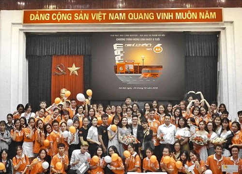 Sinh viên Đại học Sư phạm Hà Nội dạy học miễn phí tại làng trẻ SOS