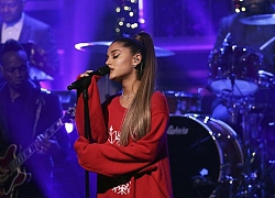 Tặng quà Giáng sinh sớm cho người hâm mộ, Ariana Grande chính thức công bố album live "Sweetener Tour"