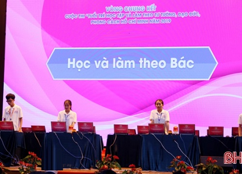 Nữ sinh Hà Tĩnh giành giải nhì toàn quốc cuộc thi tuổi trẻ học tập và làm theo gương Bác