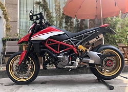 Việt Nam không bán Ducati Hypermotard 950 SP, biker tự nâng cấp bản thường còn &#8220;xịn&#8221; hơn bội phần