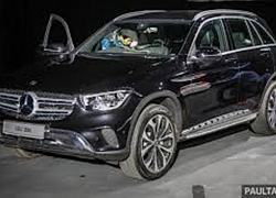 Mercedes-Benz GLC 2020 có thể ra mắt khách hàng Việt ngay sau Tết - Áp lực lớn của BMW X3