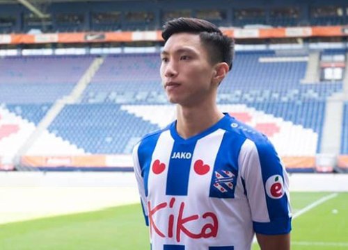 Sau màn ra mắt đội một, Văn Hậu bị trợ lý HLV Heerenveen "nắn gân"