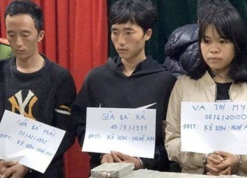 3 thanh niên xách 2 valy chứa 55 bánh heroin lên xe khách