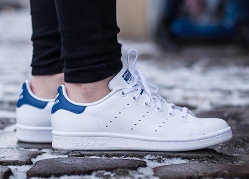 7 kiểu sneakers dành cho các tín đồ yêu thích màu classic blue