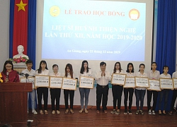 84 học sinh, sinh viên nhận Học bổng Liệt sĩ Huỳnh Thiện Nghệ