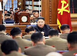 Chủ tịch Triều Tiên Kim Jong-un họp với quan chức quân sự