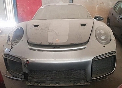 Đến lượt Porsche 911 GT2 RS hơn 20 tỷ đồng bị bỏ rơi trong hoang phế