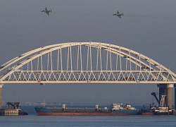 Nga khánh thành cầu Kerch nối bán đảo Crimea Nga