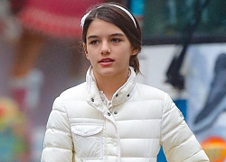 Suri Cruise bỗng leo lên top Naver, khiến netizen Hàn đứng ngồi không yên vì quá xinh: Đúng là thừa hưởng nét đẹp từ bố