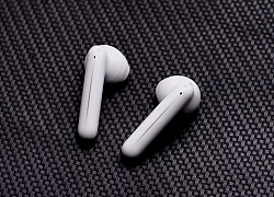 Apple AirPods là 'hình mẫu lý tưởng' sao? OPPO Enco Free vừa lộ ảnh thực tế cũng có thiết kế tương tự