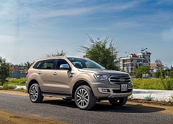 Ford Everest, Toyota Fortuner tại đại lý giảm tới 100 triệu đồng trong tháng 12