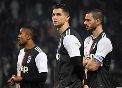 Juventus thua trận, Ronaldo bất mãn với Sarri vì 1 quyết định