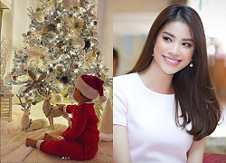 Phạm Hương bất ngờ đăng ảnh con trai ngồi chơi Noel, thừa nhận đã sang Mỹ sinh con được 1 năm