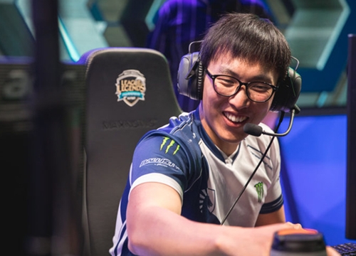 TL Doublelift: "Liên Minh Huyền Thoại khó chơi hơn Dota2 nhiều!"