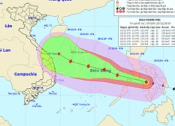 Ứng phó bão Phanfone: Kêu gọi tàu thuyền ra khỏi vùng nguy hiểm