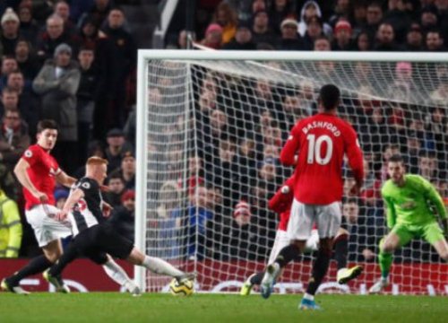 3 "sát thủ" cùng lên tiếng, Man United vùi dập Newcastle trên sân nhà