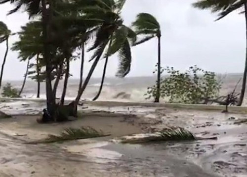 Bão nhiệt đới Sarai càn quét Fiji, gây thiệt hại về người