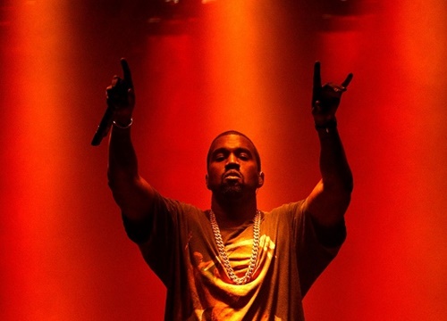 Kanye West tiếp tục cho ra mắt album mở rộng "Jesus Is Born" với nhiều ca khúc hoàn toàn mới