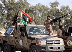 Libya: Lực lượng của Nguyên soái Haftar chiếm con đường dẫn tới sân bay Tripoli