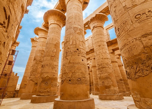 Khám phá ngôi đền thiêng Karnak tại Ai Cập