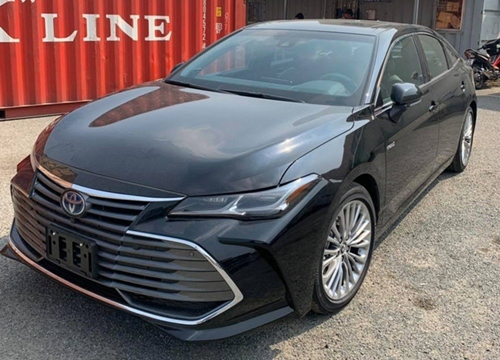 Toyota Avalon Hybrid Limited 2020 đầu tiên tại Việt Nam - 'đàn anh' Camry giá gần 4 tỷ đồng