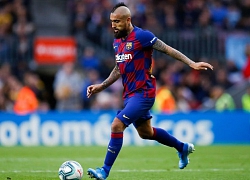 Vidal kiện Barca ra tòa vì quỵt tiền thưởng