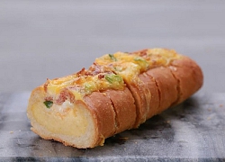 Cách làm bánh mì Pháp nhồi nhân trứng bơ cho bữa sáng