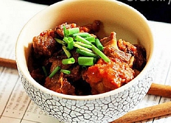Cách làm sườn kho nước dừa cực ngon cơm