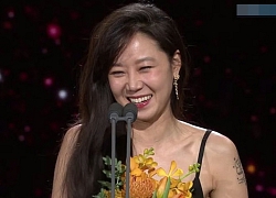 Chị đại Gong Hyo Jin mếu "thấy thương" khi ẵm toàn giải bự đêm trao giải KBS Drama Awards 2019, chịu nổi không?