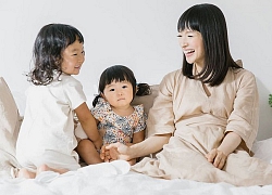 Chiêm ngưỡng vẻ ngoài xinh xắn, đáng yêu chuẩn "bé Nhật" của 2 cô con gái "thánh nữ dọn nhà" Marie Kondo