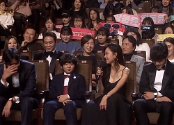 Cười ngất với màn bơ đẹp "trai quê" của Gong Hyo Jin tại KBS Drama Awards: Tóm lại vẫn là chị đẹp không mê "phi công" tỉnh lẻ?