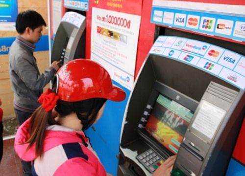 Đảm bảo hệ thống ATM hoạt động thông suốt dịp tết