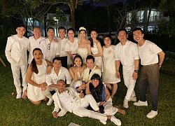 Hé lộ bên trong đám cưới đầu tiên Vbiz ngày 1/1: Trương Quỳnh Anh và hội bạn Hà Tăng đến dự, &#8220;quẩy&#8221; với cô dâu từ chiều tới đêm