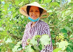 H'Hen Niê và bạn trai công khai thể hiện tình cảm cực ngọt, còn khéo léo úp mở danh tính đối phương đầy lãng mạn?