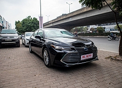 Toyota Avalon Hybrid 2020 đầu tiên về Việt Nam có gì đặc biệt?
