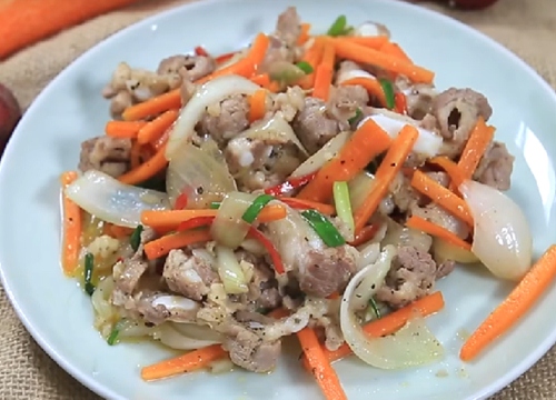 Cách làm sụn non xào hành tây giòn ngon ăn hoài không chán