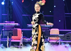 Nữ hoàng Truyền cảm hứng Vân Anh trải nghiệm làm người mẫu cùng Hương Queen