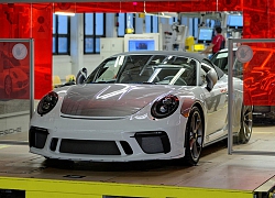 Porsche 911 cuối cùng lăn bánh khỏi nhà máy