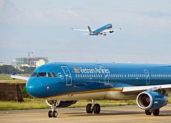 Tiếp viên trưởng hãng Vietnam Airline bị tạm giữ vì buôn lậu